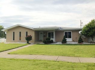 3517 Lancaster Dr, Sterling Heights, MI 48310