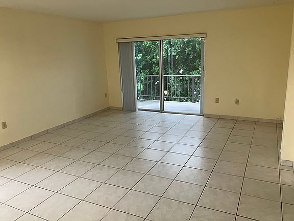 2nd image of 6886 N Kendall Dr