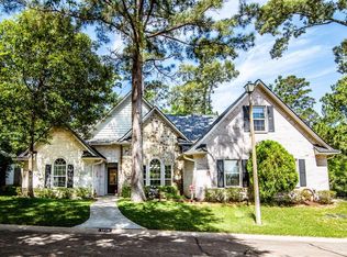 1715 W Lake Shr, Huntsville, TX 77340