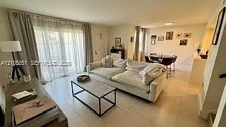 Gables Point Condo I — Photo 2