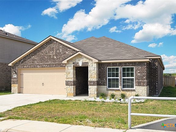3rd image of 12834 Cedarcreek Trl