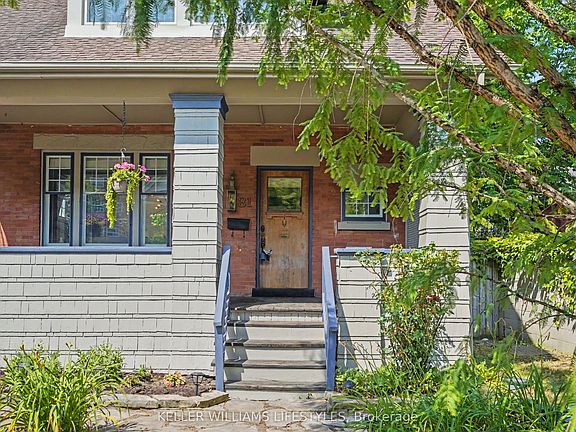 2nd image of 31 Gerrard St
