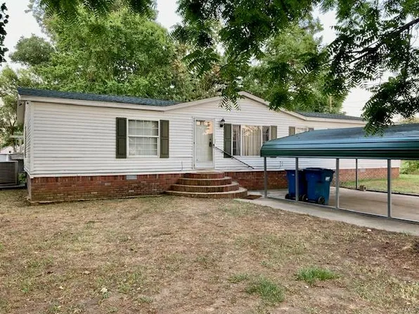 104 S Liberty St, Bertrand, MO 63823