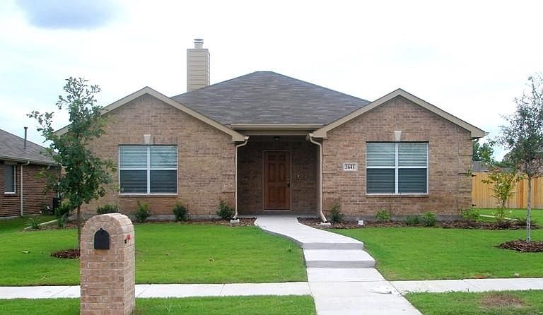 1st image of 3641 Hawthorne Trl