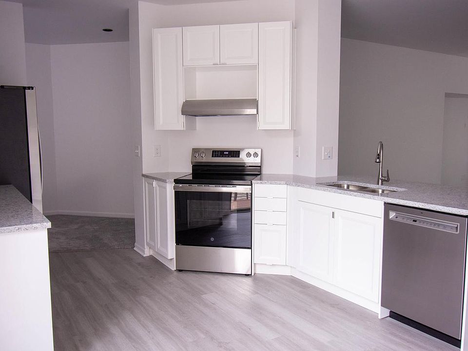 1st image of 500 S Edwards BOULEVARD #9