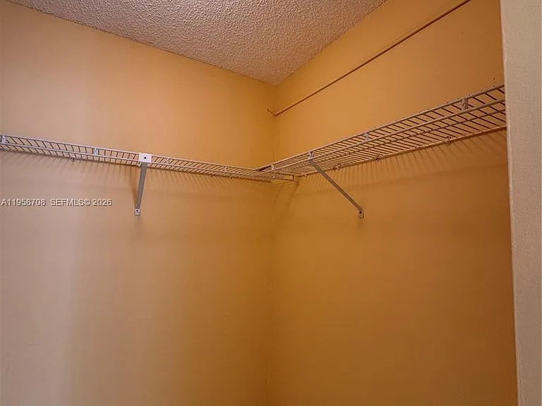 16919 N Bay Rd #117 — Photo 15