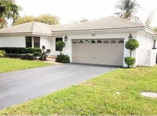 4644 NW 66th Dr, Coral Springs, FL 33067