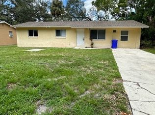 303 Detroit Ave, Fort Myers, FL 33905