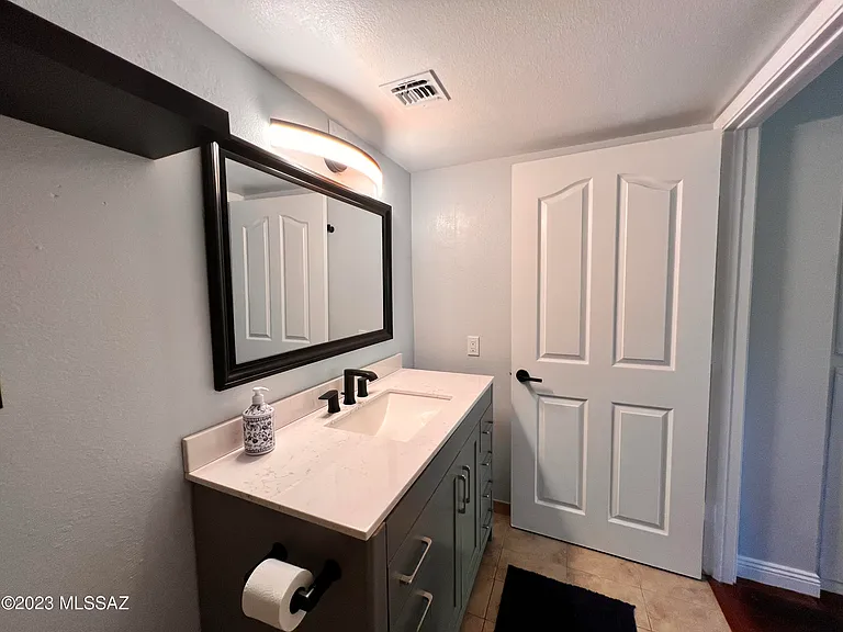 5751 N Kolb Rd #4204 — Photo 21