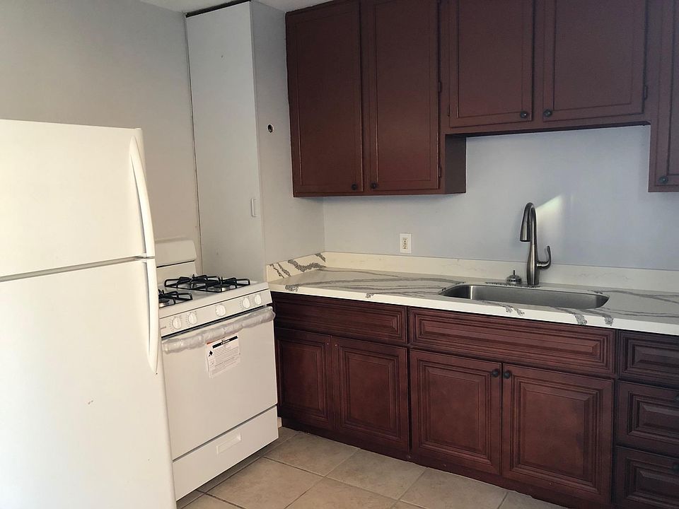 1st image of 4785 Lantana Dr