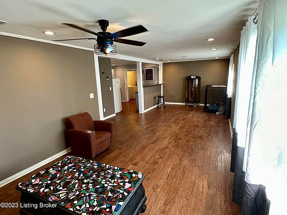 2nd image of 13303 Meadowlawn Dr