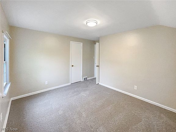 3rd image of 8106 Parmenter Dr