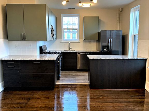 2nd image of 1400 Michigan Ave #2011B