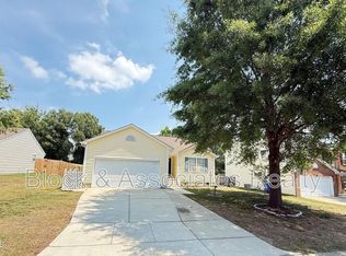 1741 E Honey Springs Ave, Fuquay Varina, NC 27526