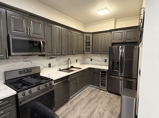 2335 Market St APT B, Oakland, CA 94607