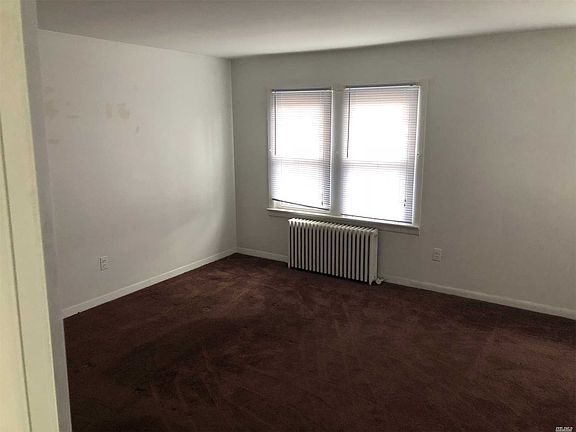 2nd image of 516 Cedar St