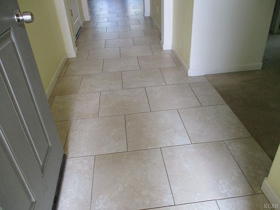 3rd image of 692 Firenze St