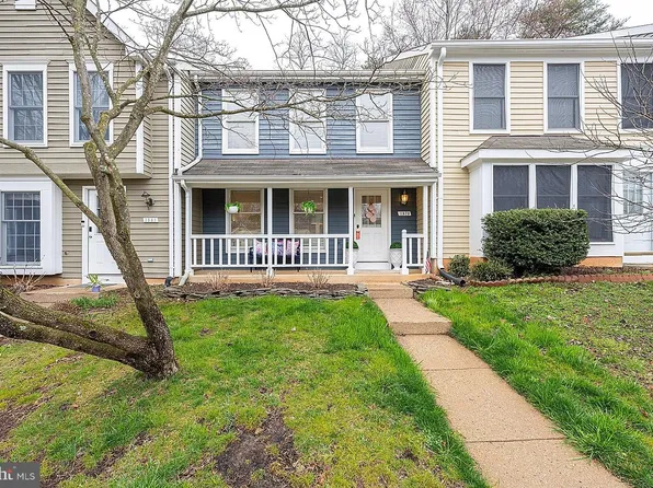 1579 Poplar Grove Dr, Reston, VA 20194