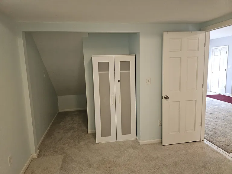 202 Falls Blvd — Photo 14
