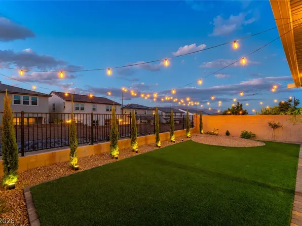 10364 Thurso Ave, Las Vegas, NV 89166
