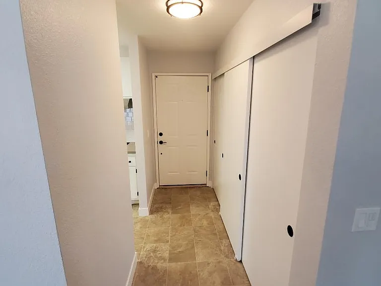 7441 Auburn Oaks Ct #B — Photo 4