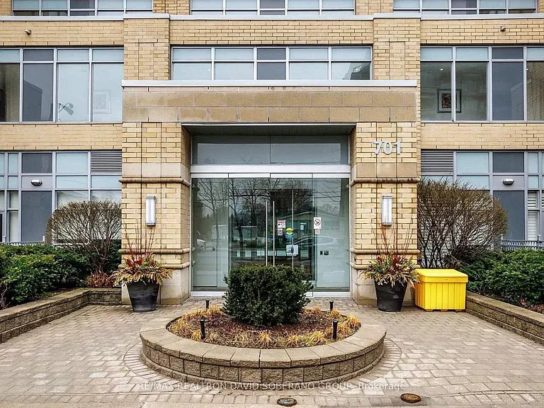 701 Sheppard Ave W #315 — Photo 2
