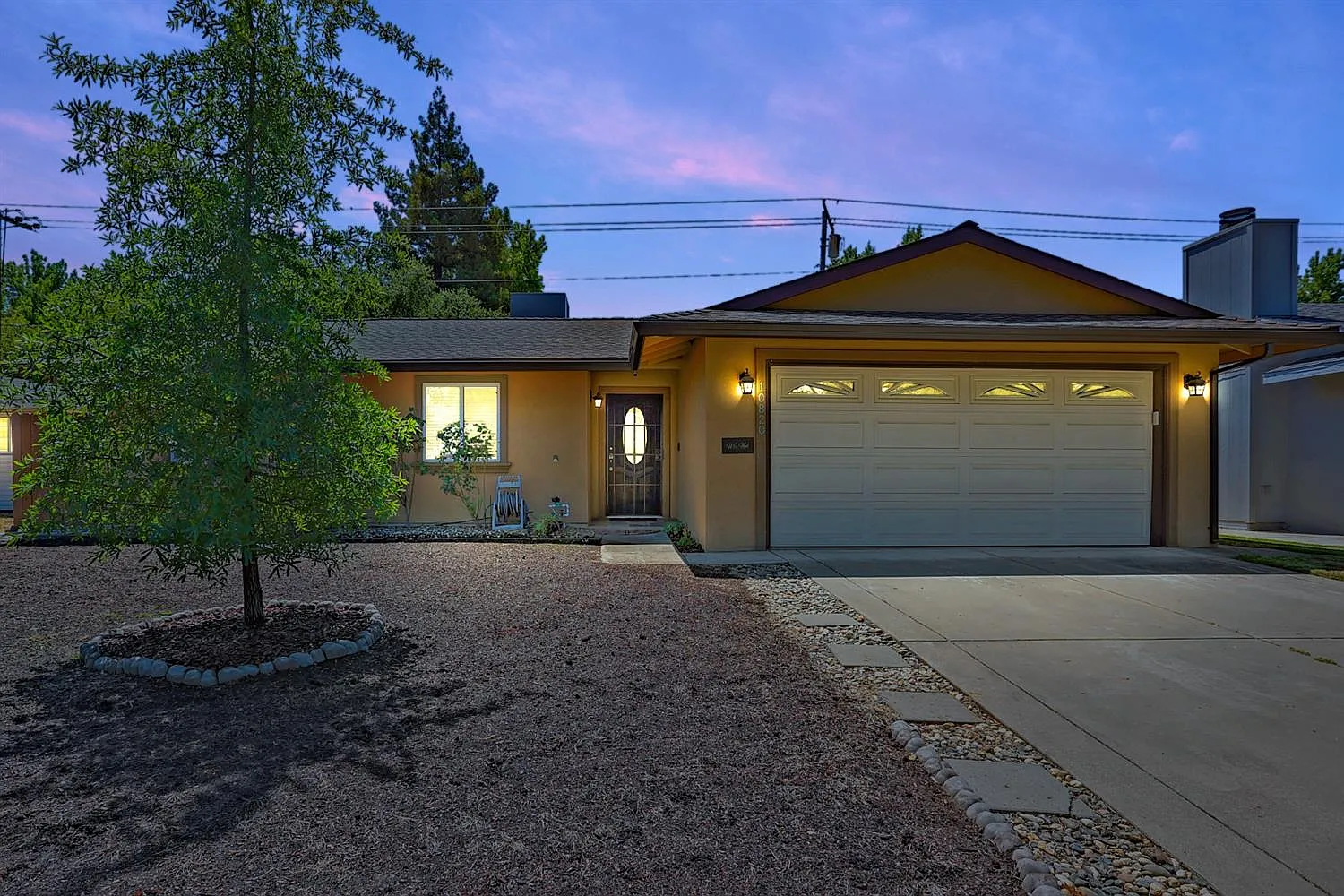 10820 Oakton Way photo 1