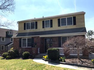 4 Westfield Rd, Ardmore, PA 19003