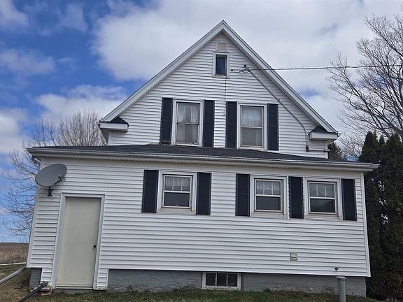 3rd image of 65 Robbins Rd