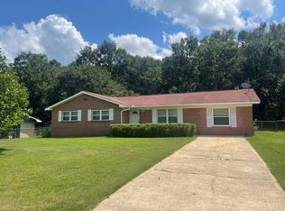 604 Falcon Dr, Dothan, AL 36301