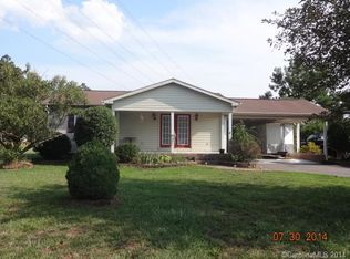 1240 Lynn Ln, Catawba, NC 28609