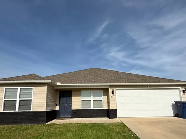 2113 N Lexington St, Siloam Springs, AR 72761