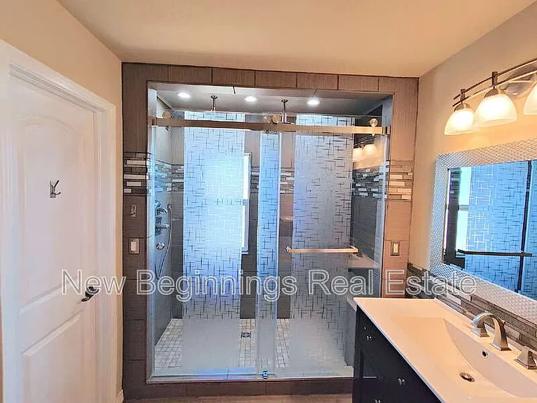 8742 Stony Creek Dr — Photo 19