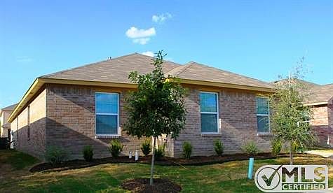 2nd image of 1930 Cross Oaks Dr