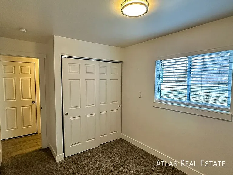 1129 W 650 North St — Photo 27