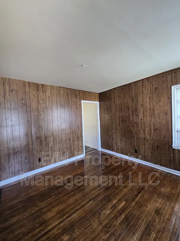 1 bed, 1.0 bath, 550 sqft, $550 — Photo 2