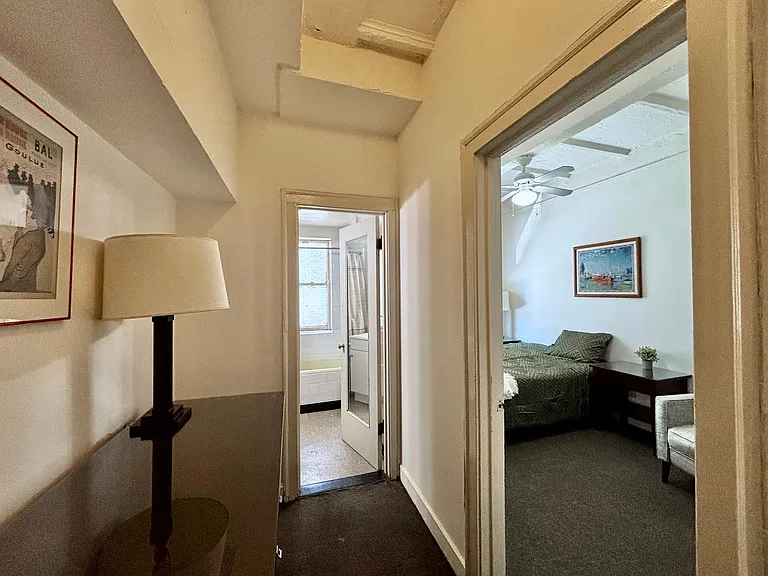 Canterbury Court Apartments — Photo 75