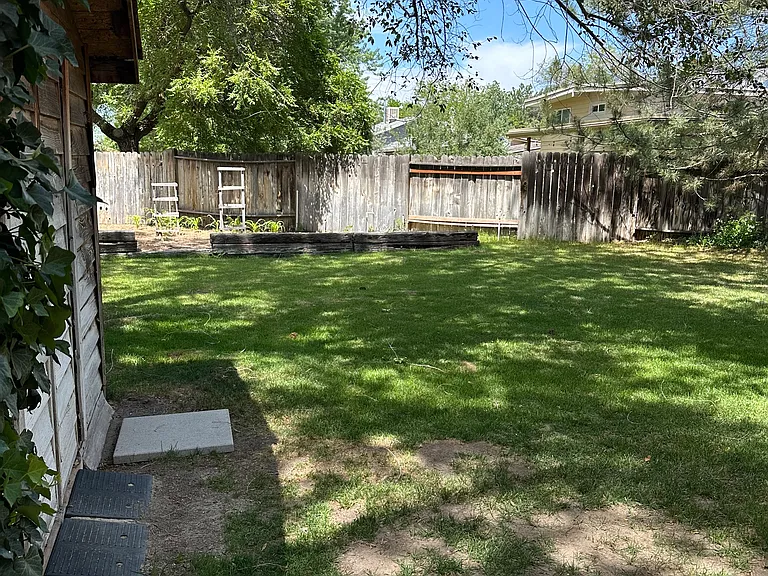 1569 E 8560 S — Photo 23