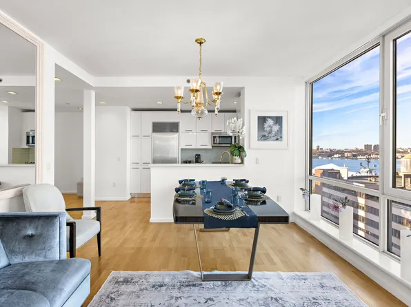635 West 42nd Street 18G image 3 of 17