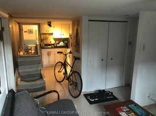54 Wilson Park Rd #1, Toronto, ON M6K 3B5