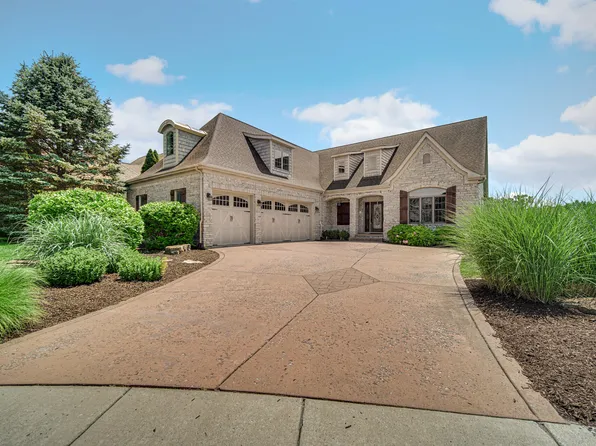 286 Overlook Ct, Valparaiso, IN 46385