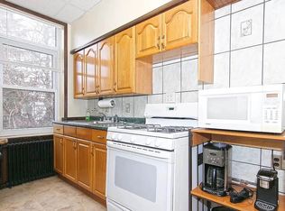 2023 Steinway St #2L, Astoria, NY 11105