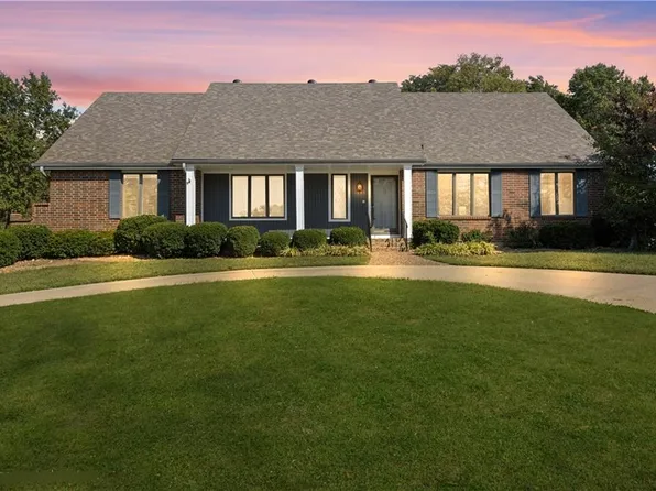 1608 NW Fawn Pl, Blue Springs, MO 64015