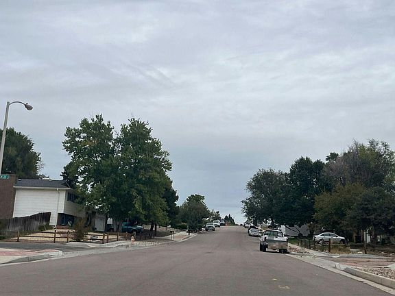 4th image of 16 Frost Ln