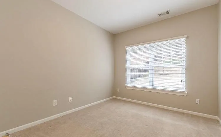 7661 Legacy Rd — Photo 10