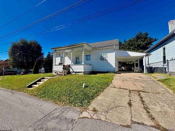 2nd image of 611 Saxman St