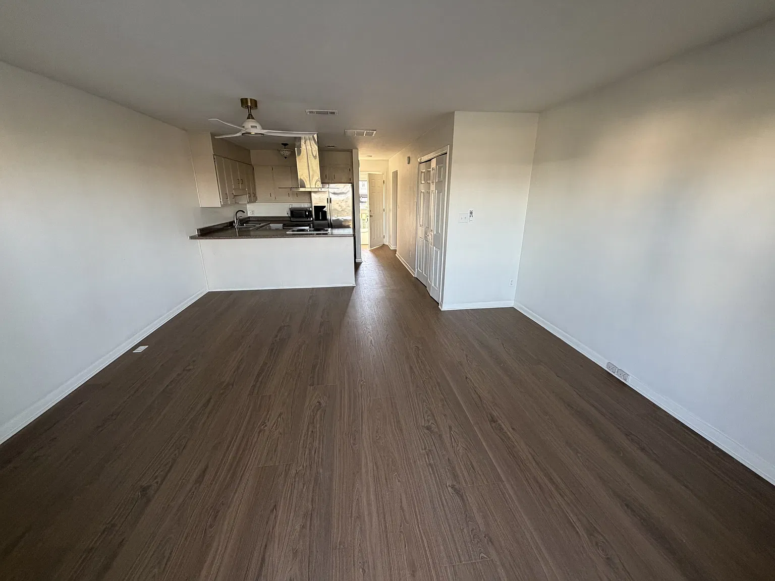 2 bed, 1.5 bath, 1133 sqft, $2,750 — Photo 2