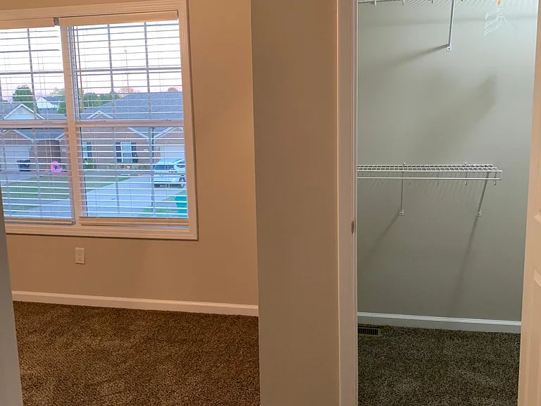 820 Melanie Ln — Photo 10