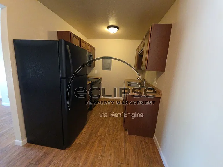 512 Bell Ct #B7 — Photo 10