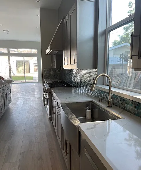 22518 Clarendon St — Photo 19